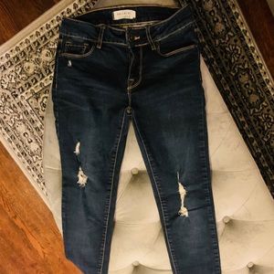 Bullhead Black Distressed Skinny Jeans